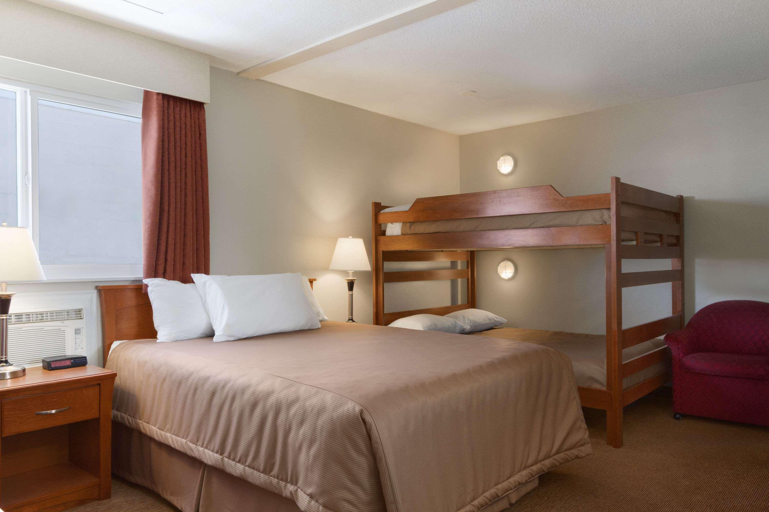 Travelodge By Wyndham Distrito de Langley Exterior foto