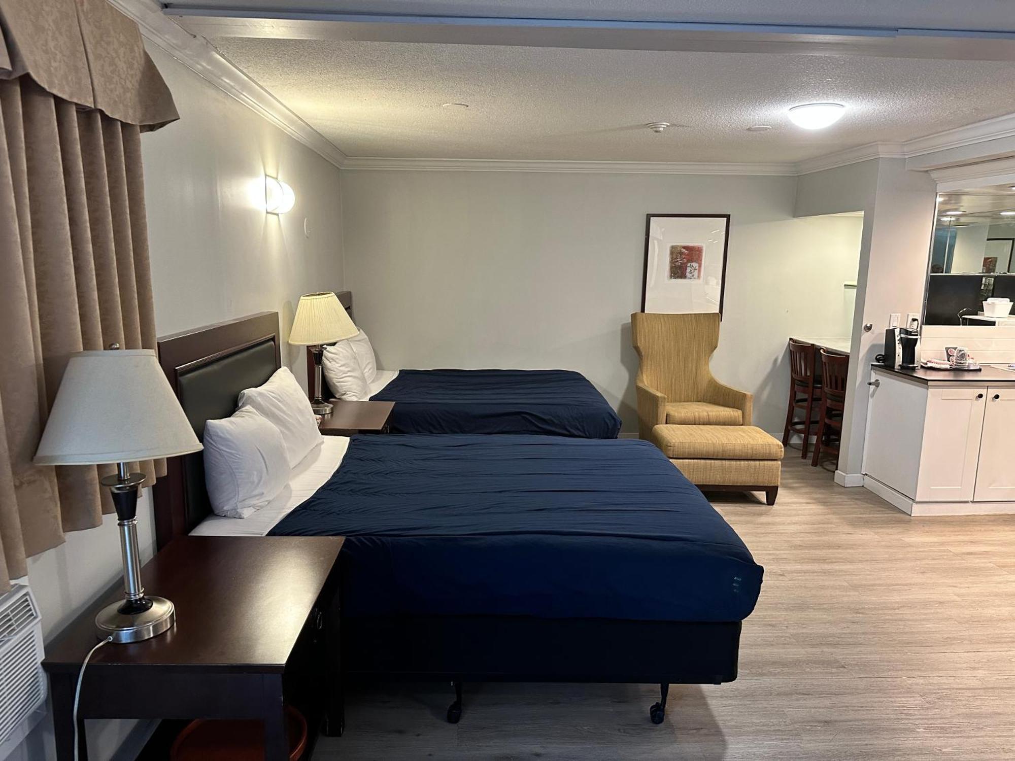 Travelodge By Wyndham Distrito de Langley Exterior foto